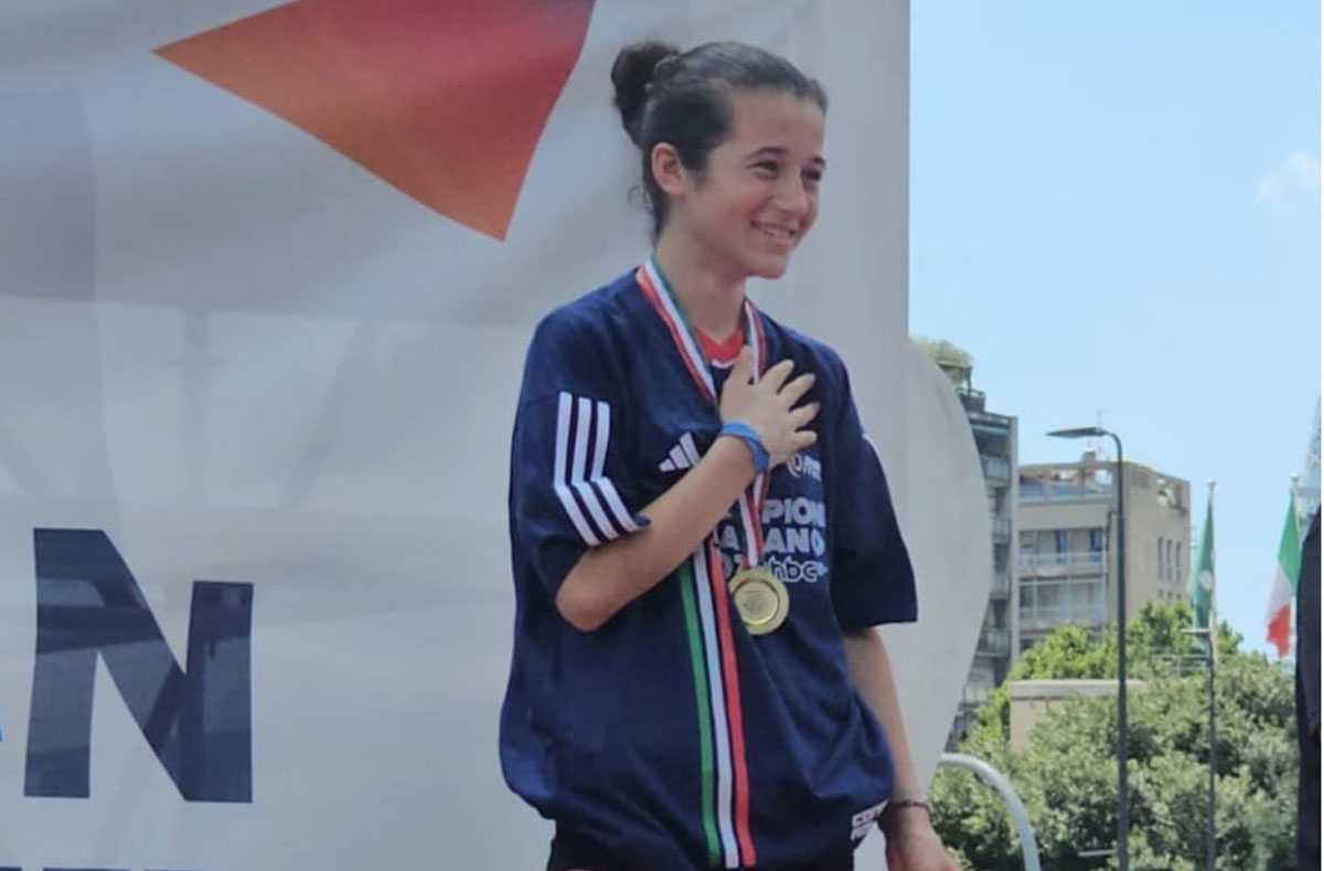 Raso-Alessia-3_d9b8d.jpg