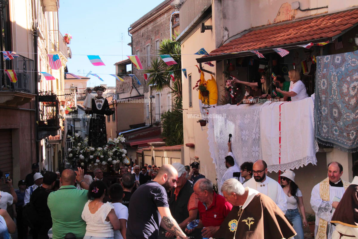 Sant-antonio-processione26t-17.47.34_fcfe3.jpg