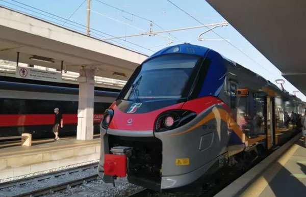 Fs, tre treni straordinari per la festa di San Francesco di Paola