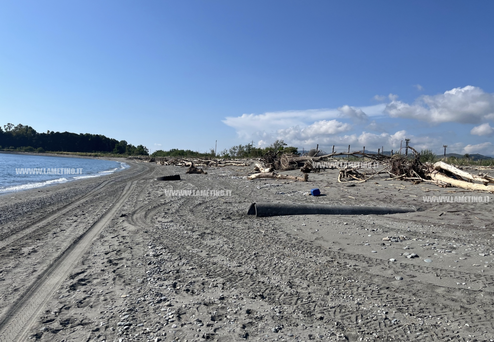 Spiagge a Nocera Terinese, il Sindaco: "Danni enormi da mare