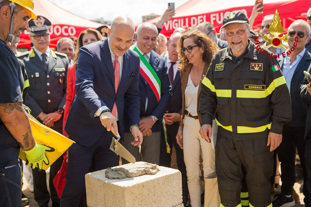 Posa della prima pietra a Cosenza per il nuovo Comando dei V