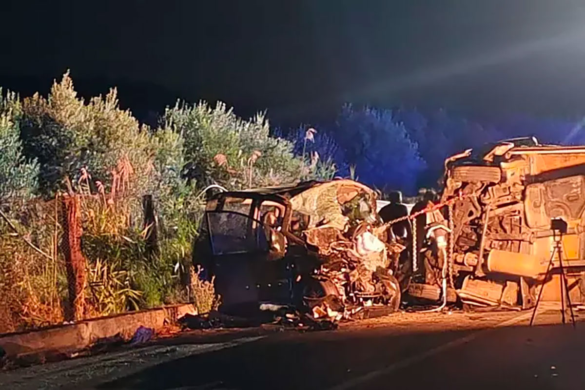 Scontro tra auto e camion, morto un 26enne nel Cosentino