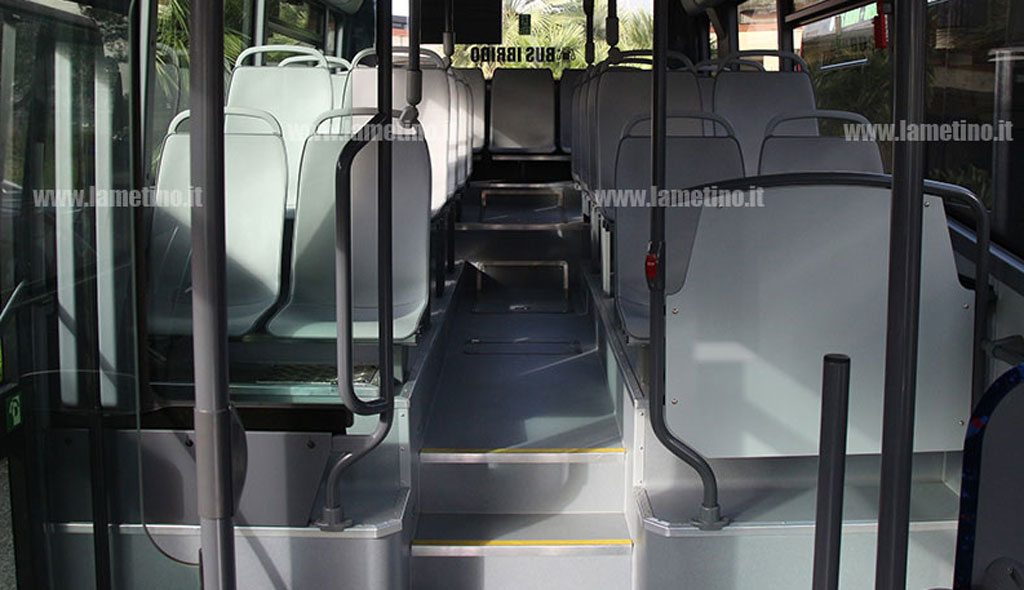 busf1d_0c3c2_f59eb_80cb4.jpg