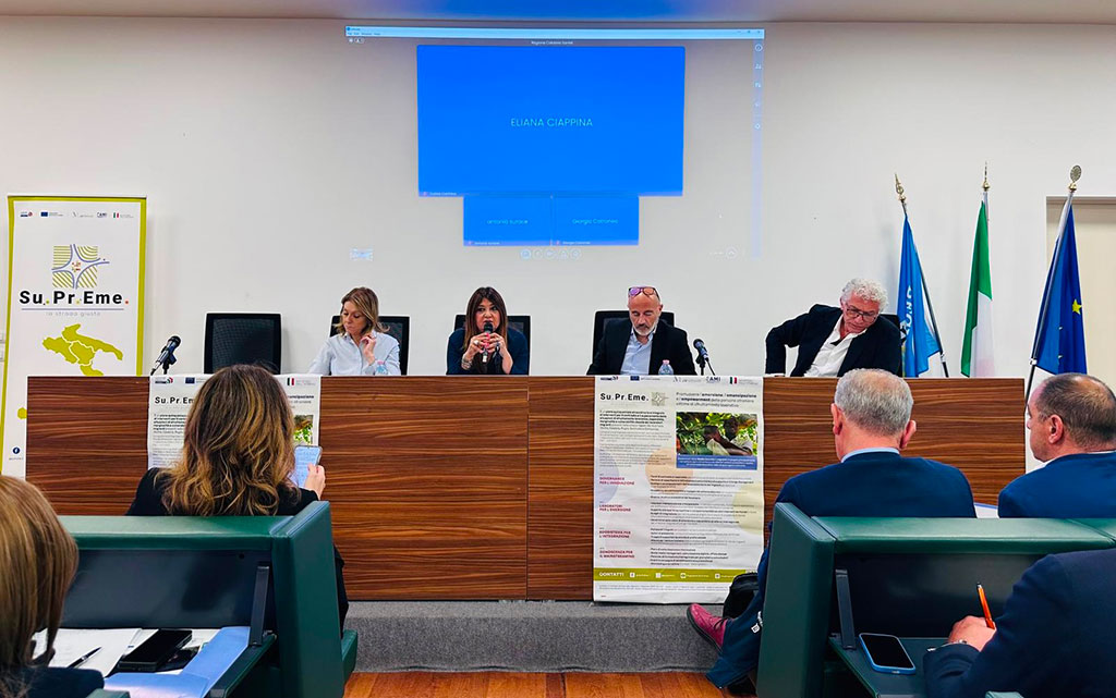 Caporalato, in Calabria oltre 110 mila stranieri e 39 mila occupati: al via il Tavolo regionale