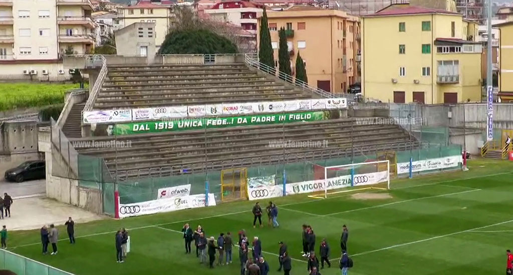 curva-nord-stadio-d-ippolito-24_a7b15_ddfd8_2ff2b.jpg