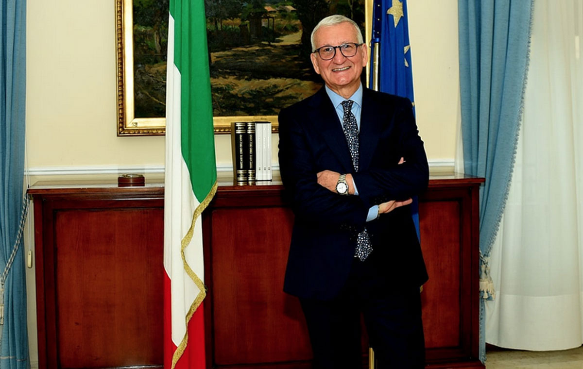 de-rosa-2026-05-26-alle-10.57.33_a80c0.jpg