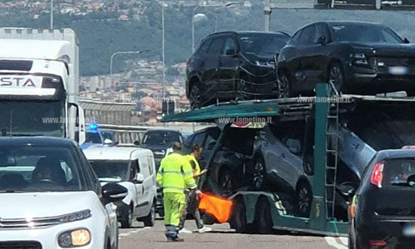 Lamezia, incidente per una bisarca sulla statale 280: traffico rallentato