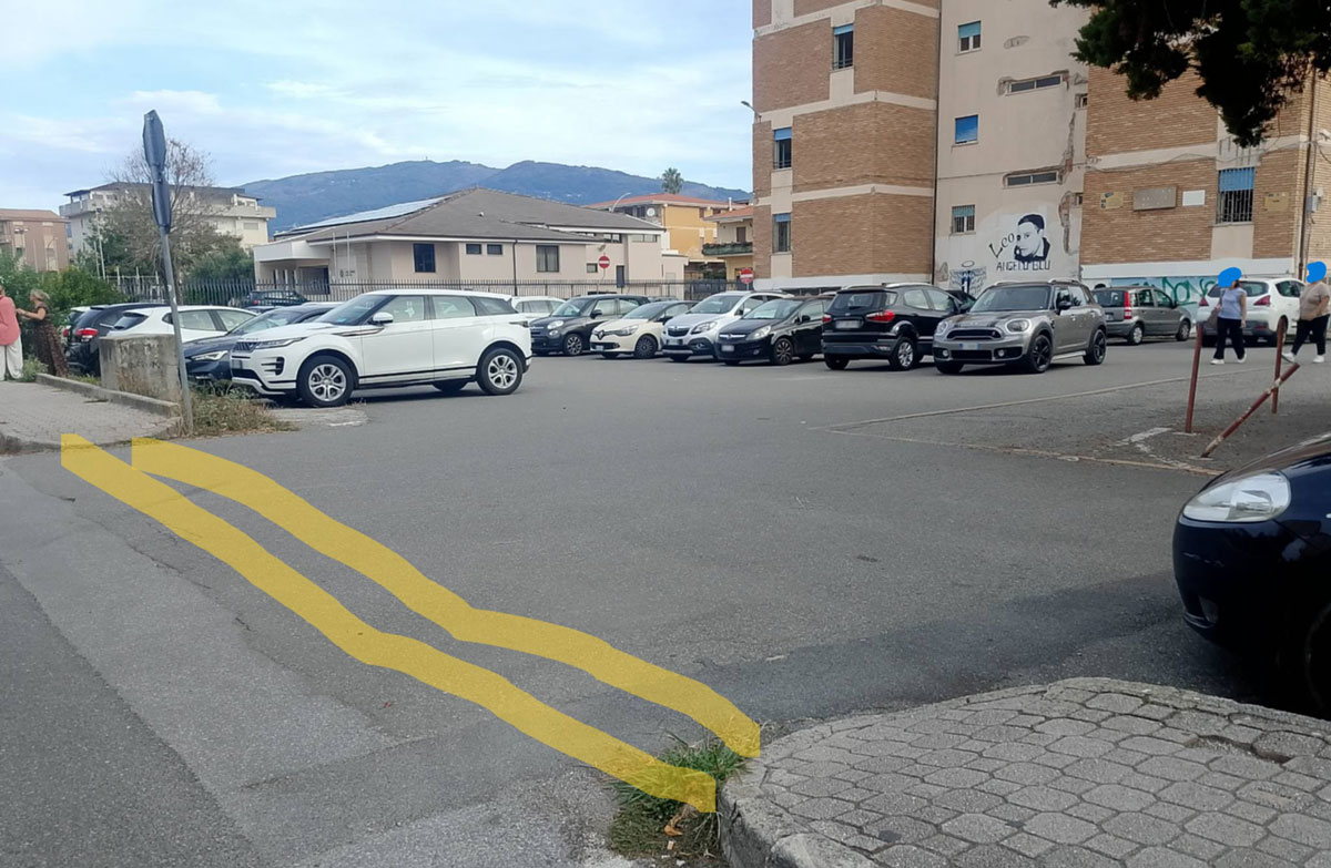 divieto--ingreso-a-doppio-senso-l-ingresso-da-via-europa--a-senso-unico_0ed8a.jpg