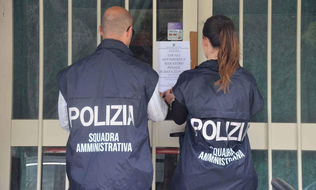 La Polizia esegue sequestro preventivo di due discoteche a Giovino