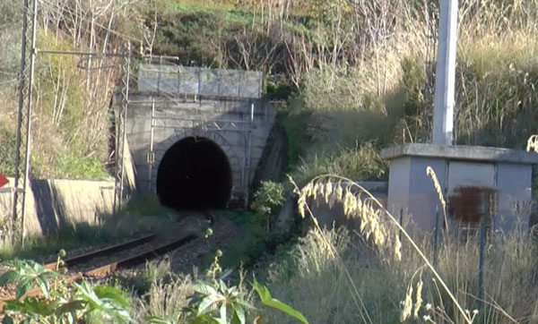Treni in Calabria, nuovi furti di rame nel mirino della Poli