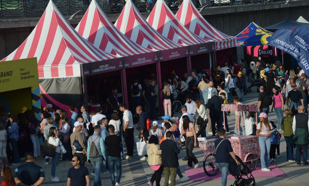 Tutto pronto in Calabria per la prima tappa italiana del Giro: il programma e il percorso