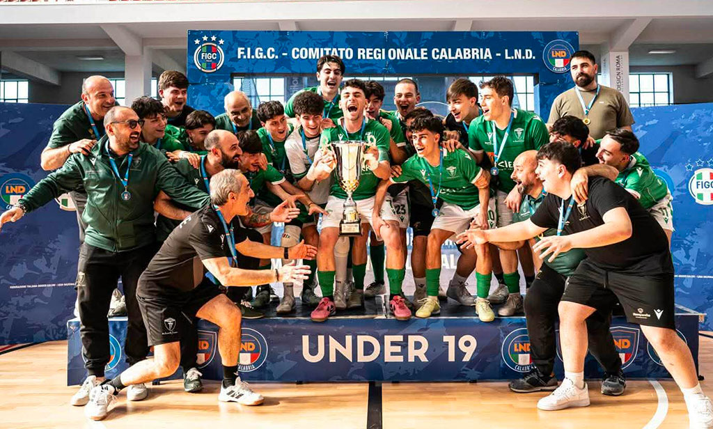 Calcio a 5: l'Under 19 dell'Icierre Lamezia si laurea campione regionale di categoria