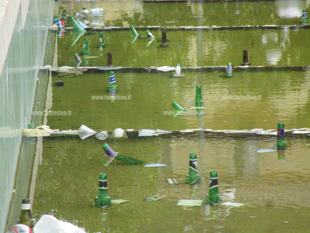 piscina piazza mercato v 20216a59b6bd07