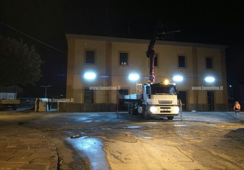 Stazione Sambiase riparazione tetto1