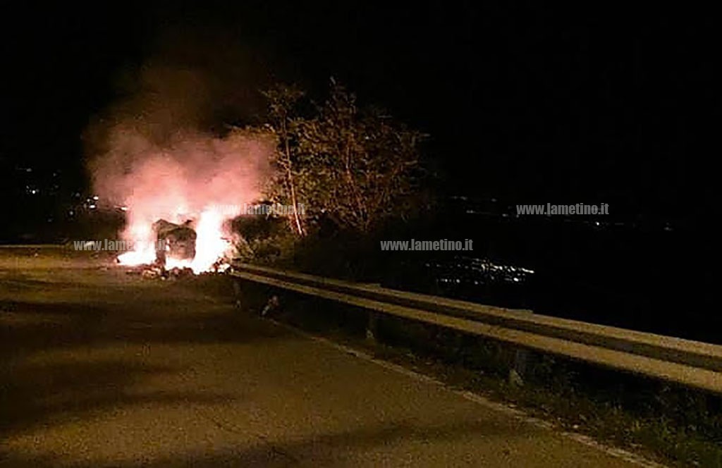 cassonetti fuoco 8 11 2018 1