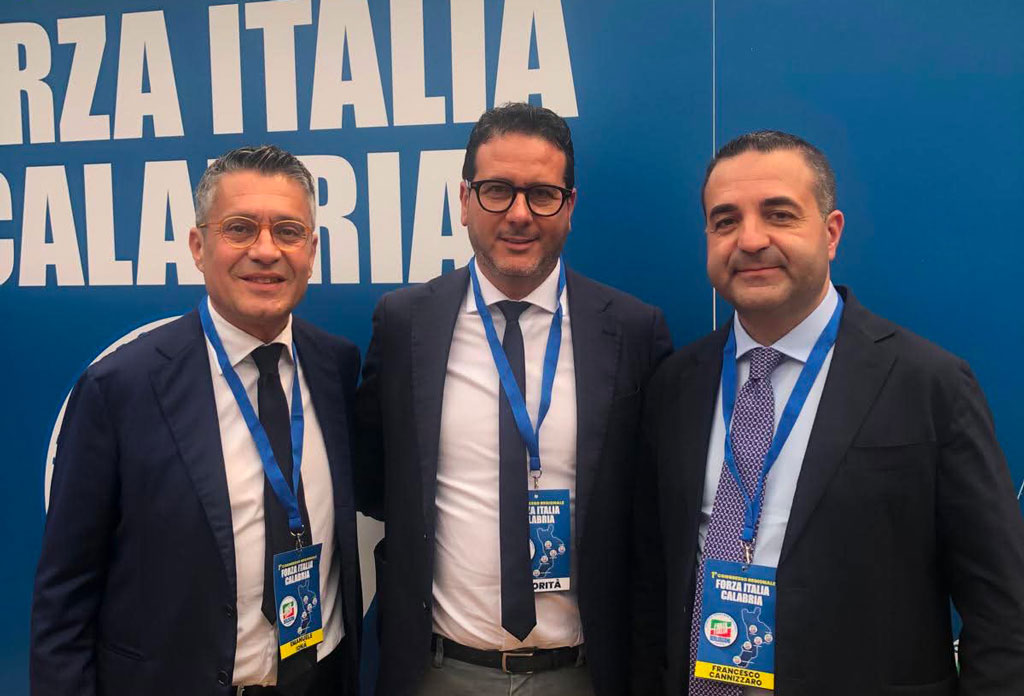 Forza Italia Lamezia: al congresso regionale Antonio Mastroianni ufficializza il ritorno nel partito