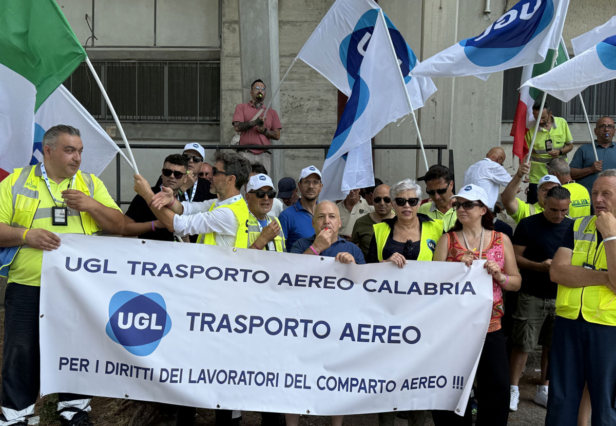 Lamezia, UGL Calabria: "Adesione del 70% allo sciopero per i diritti dei lavoratori del comparto aereo"