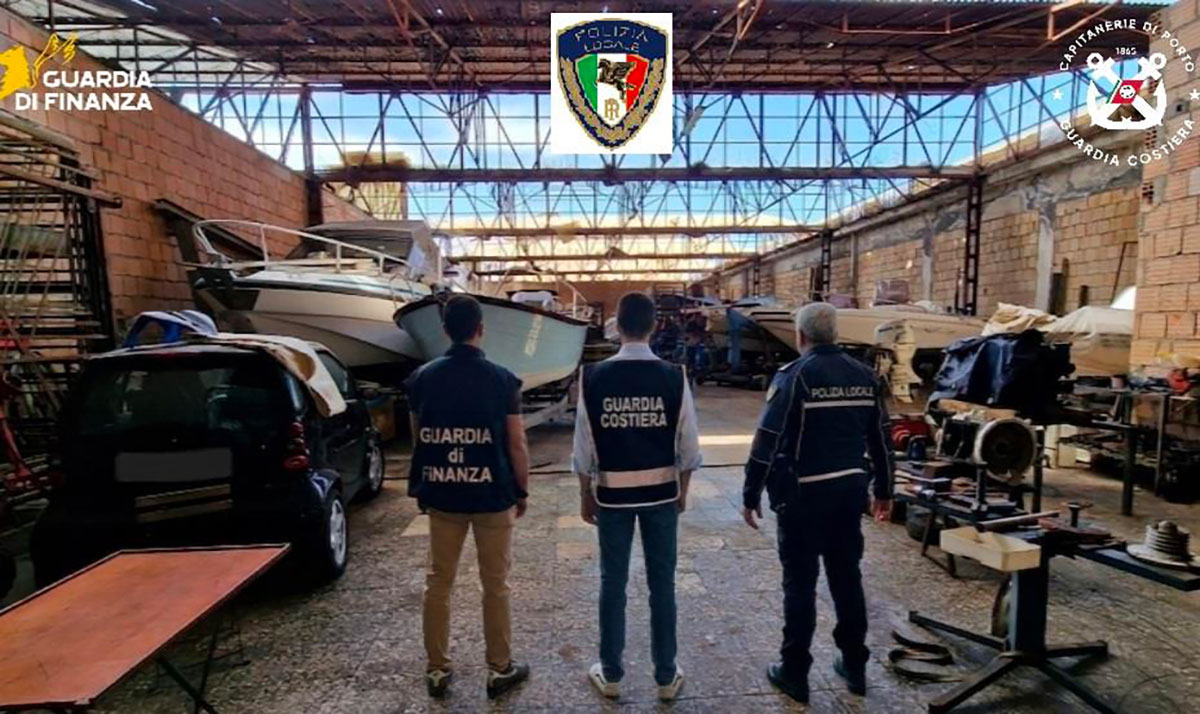 Rimessaggio nautico abusivo scoperto nel Vibonese, sequestrato capannone