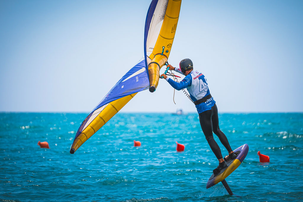 Prima giornata del campionato Italiano di Wingfoil a Gizzeria: i risultati