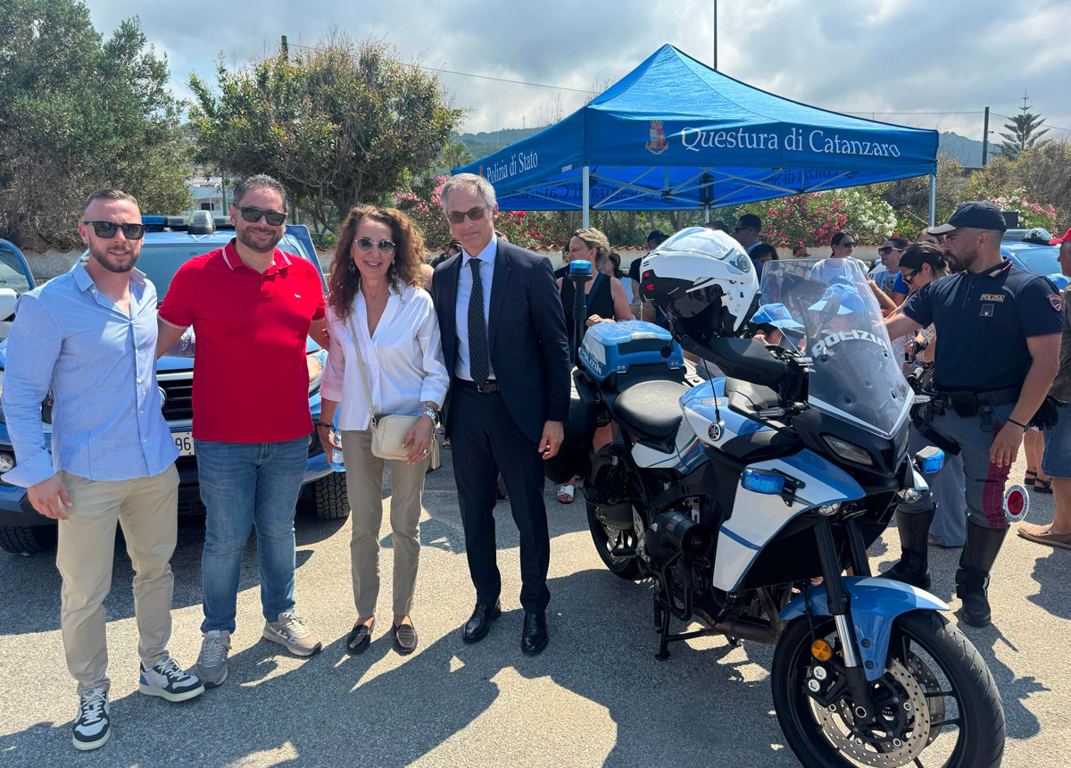 A Nocera Terinese iniziativa della Polizia "Giocare per Cres