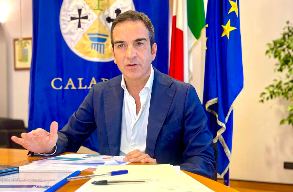 Migranti, Occhiuto: "Includere come facevano Usa, no a chi insegue Vannacci"