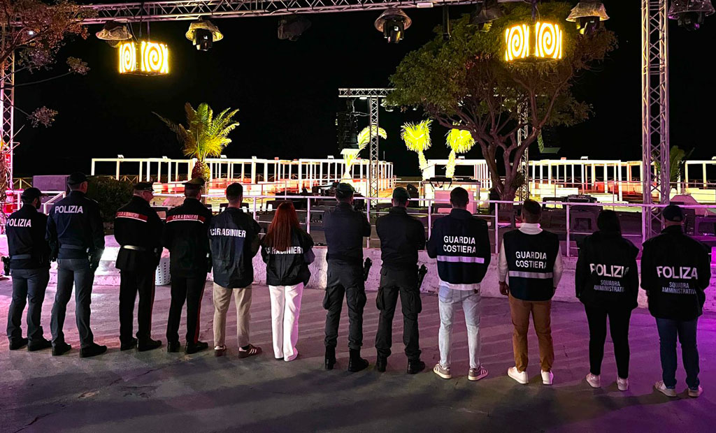 Sicurezza nei locali della movida, controllo interforze in una discoteca di Soverato