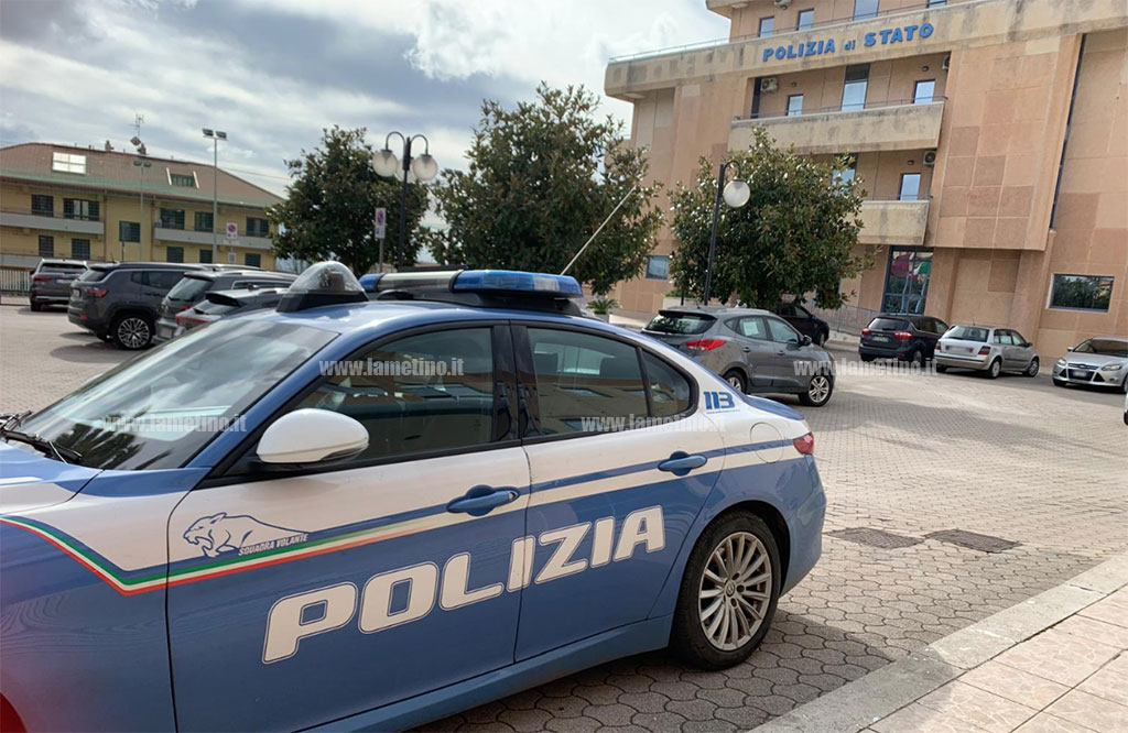 Lamezia, agenti della polizia salvano ragazza in fin di vita: aveva tentato il suicidio - Reazioni