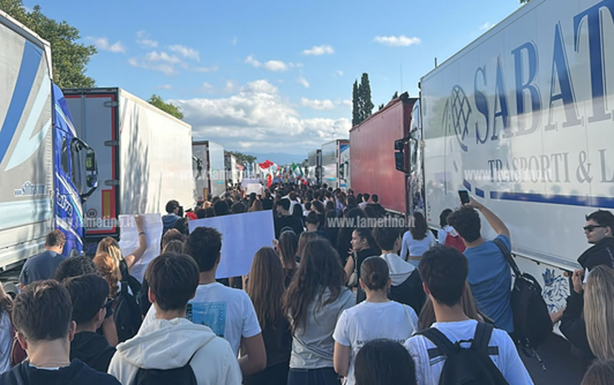 protesta-studenti-2026-10-20-alle-11.20.37_ea48e.jpg