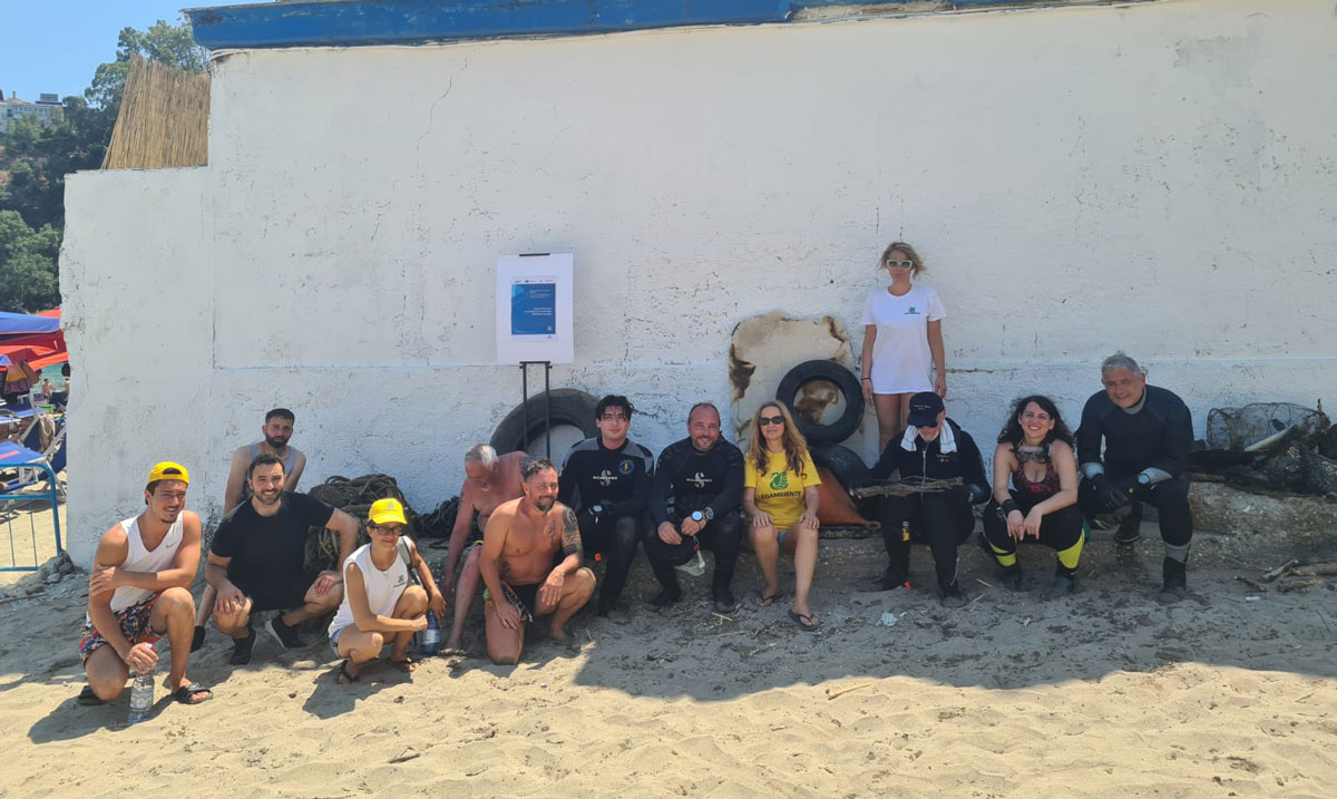rifiuti-stalett-con-volontari_45c54.jpg