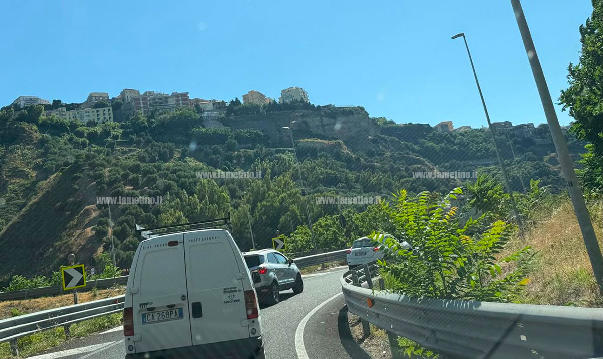 sansinato_b4745.jpg