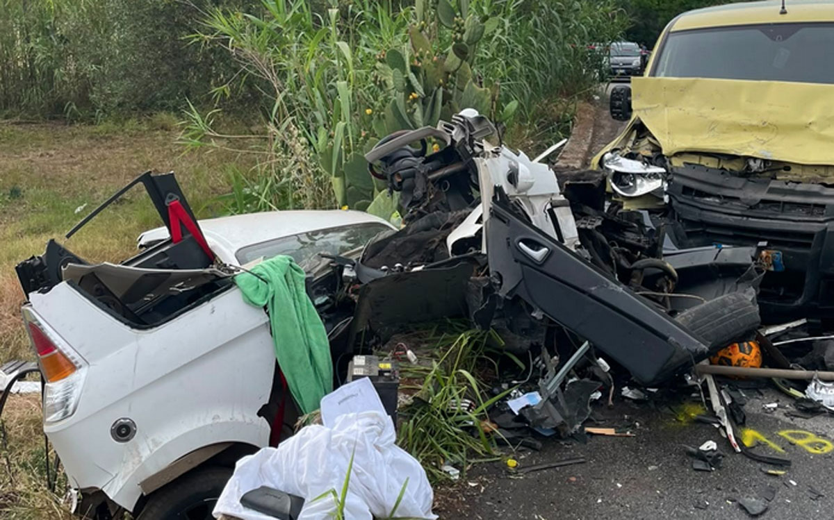 Scontro frontale tra minicar e un'auto nel Reggino: due feriti gravi, una minorenne