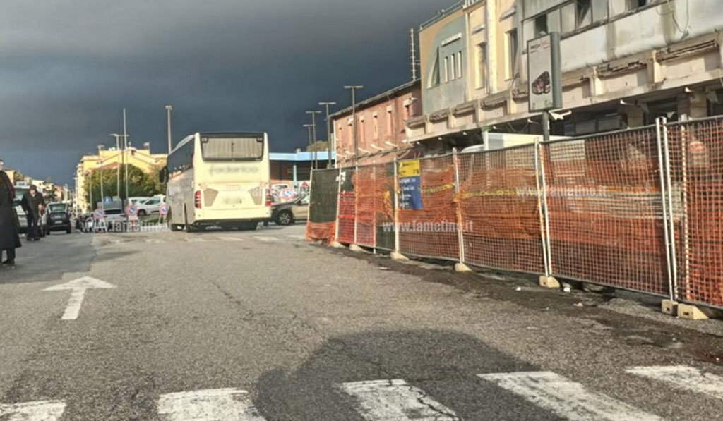 Lamezia, malore improvviso in stazione per un uomo: soccorso dai presenti - Reazioni