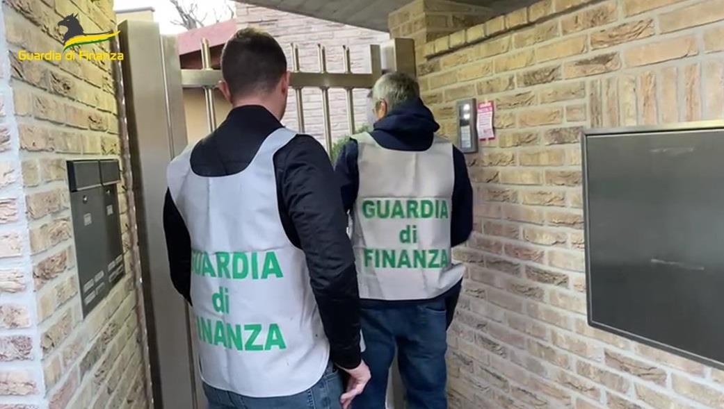 Frode bonus edilizi, 48 indagati e 90 milioni sequestrati: coinvolto anche un calabrese - VIDEO