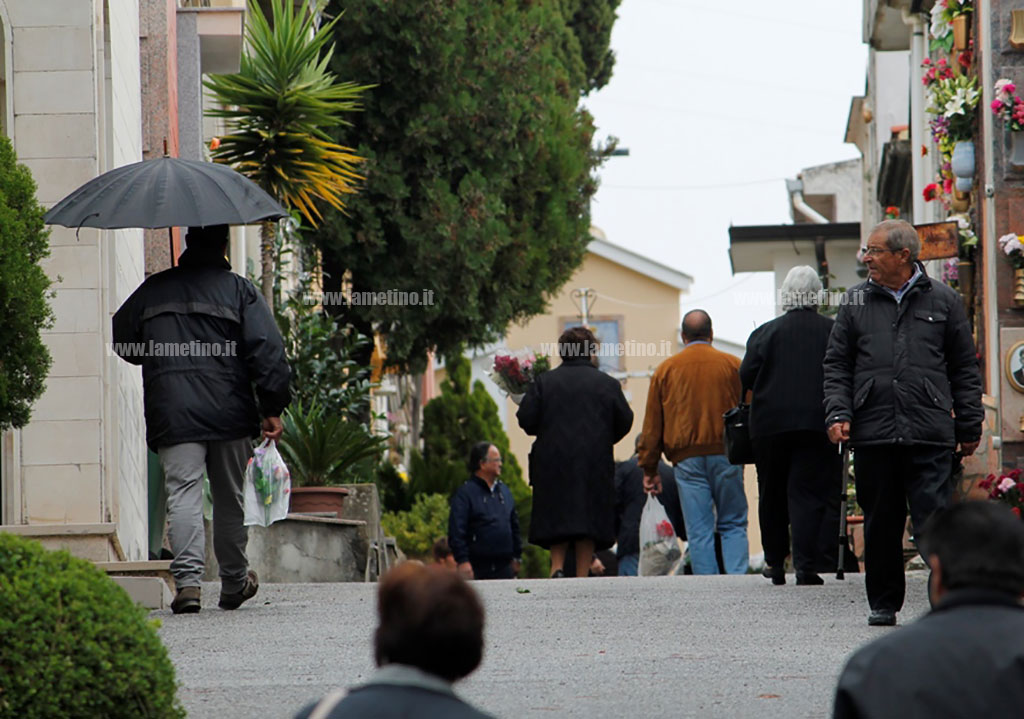 1-novembre-15-cimitero.jpg