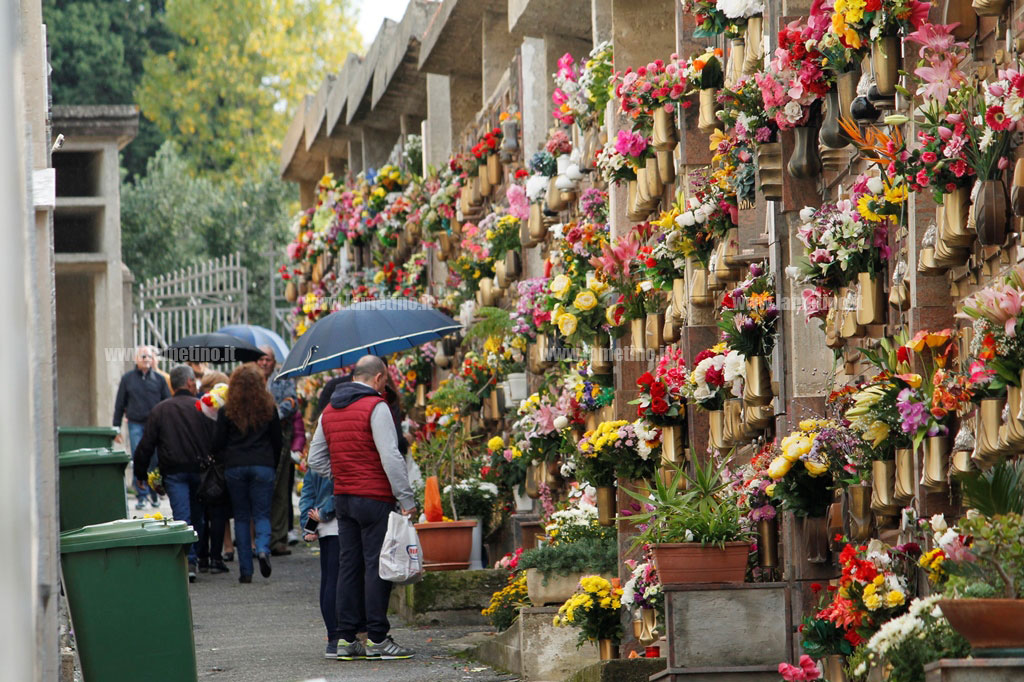 Lamezia: pellegrinaggio di fede ai cimiteri, domani messe del Vescovo