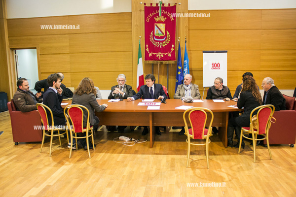 Lamezia: Comitato "Cento candele", creare sportello per imprese in crisi