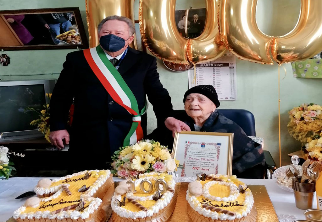 A Gizzeria la signora Elisabetta festeggia 100 anni