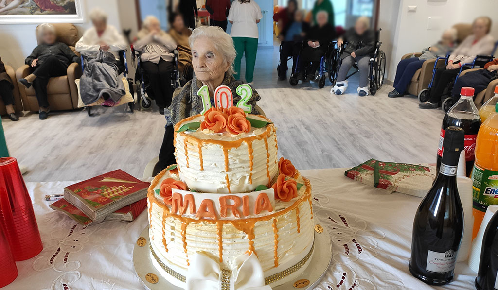 Lamezia, la signora Maria compie 102 anni: festa alla casa di riposo