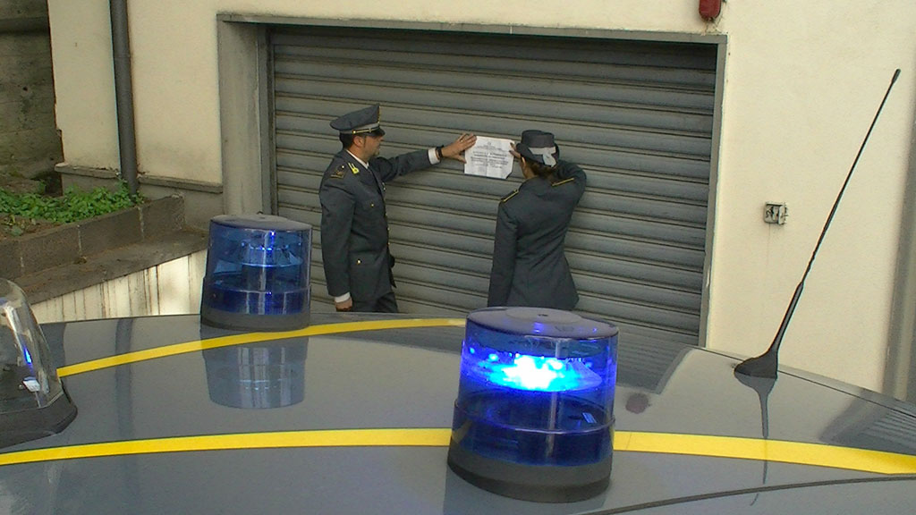 10230_GdfDue-sequestro.jpg