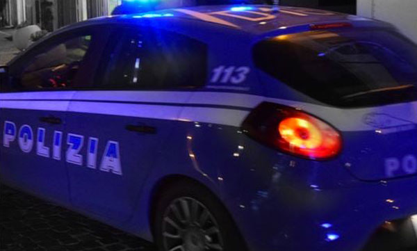 Controlli della polizia nei luoghi della movida a Catanzaro: sanzioni