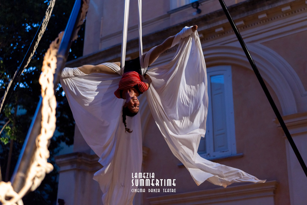 Lamezia, concluso TeatrOltre tra magia, burattini e arte circense