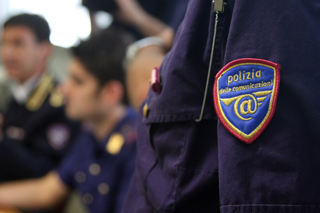 In casa con video e foto su minori, arrestato 30enne di Corigliano Calabro