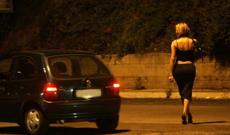 Sfruttamento della prostituzione, smantellata organizzazione criminale nel crotonese