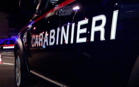 Migrante travolto e ucciso da auto pirata su statale 106 a Crotone: indagini