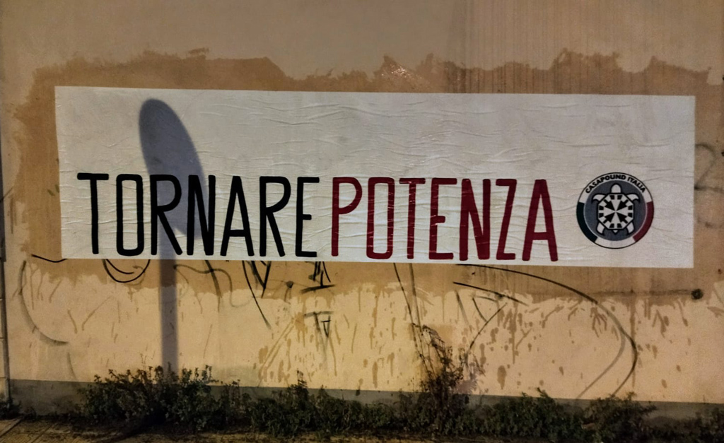 CasaPound Lamezia: “Anche in città gli striscioni Tornare potenza”