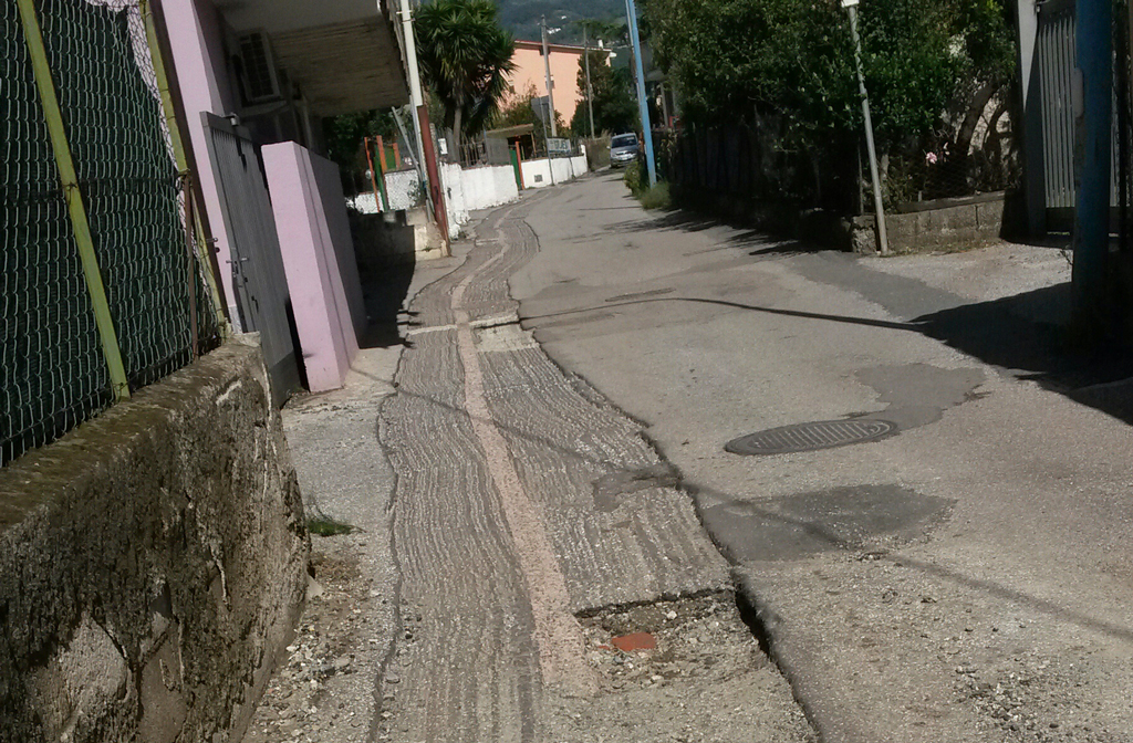 Lamezia, Associazione "Quartiere Capizzaglie”: ripristinare manto stradale in via degli Itali e via Foderaro