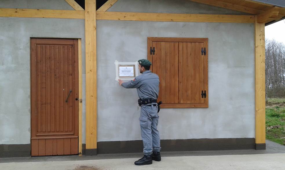 Abusivismo, tre costruzioni sequestrate nel reggino