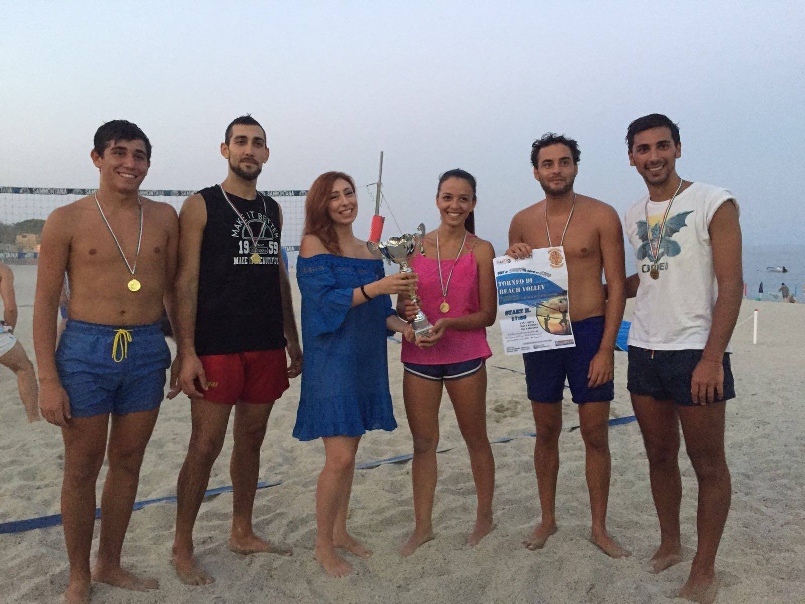 20170827_Concluso_Hit_a_Shot_to_save_a_Life_il_torneo_di_Beach_Volley_organizzato_dal_Leo_Club_Catanzaro_Host_03PrimoPremio.jpg