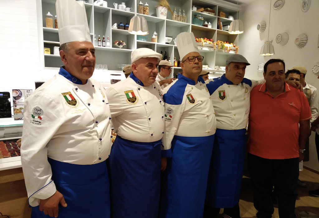 Lamezia, inaugurato nuovo spazio gastronomico "Casa Mastroianni"