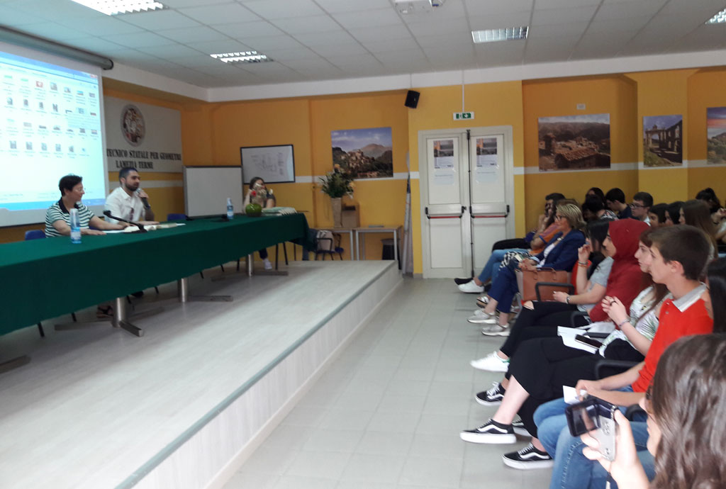 "Ricordami il futuro" presentato libro di Claudio Petronetti dedicato a Lamezia e alle sue bellezze storiche